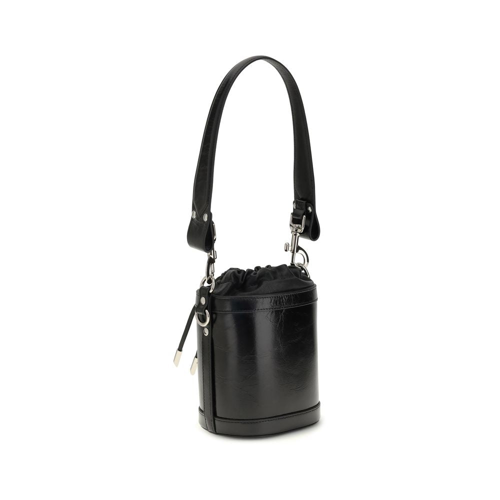 Front view with bag zipped and handles upright.
