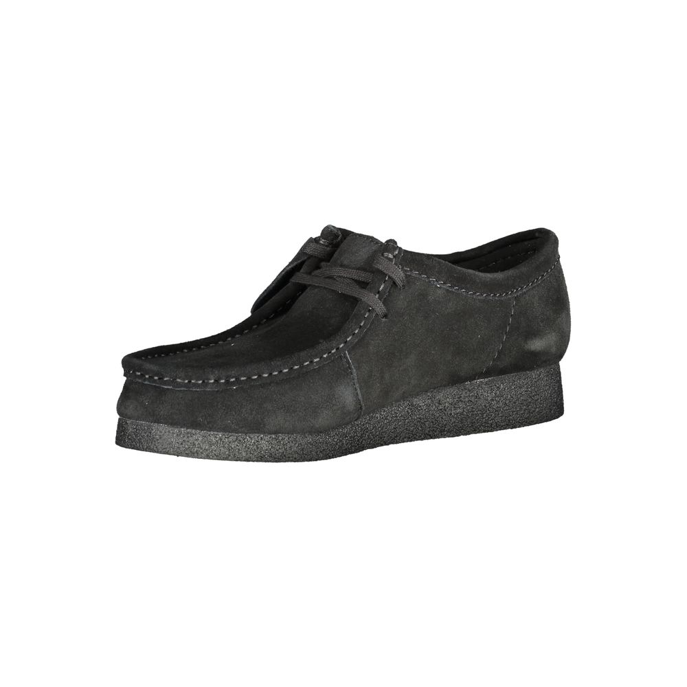 Clarks Black Leather Men Sneaker with suede finish and removable footbed for comfort