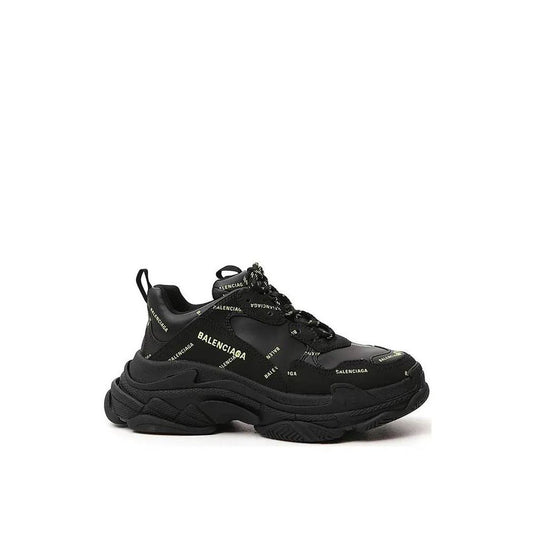 Balenciaga Black Calfskin Chunky Sneakers with logo detail and rubber sole, fabric inner, and lace-up closure for men, made in Italy.
