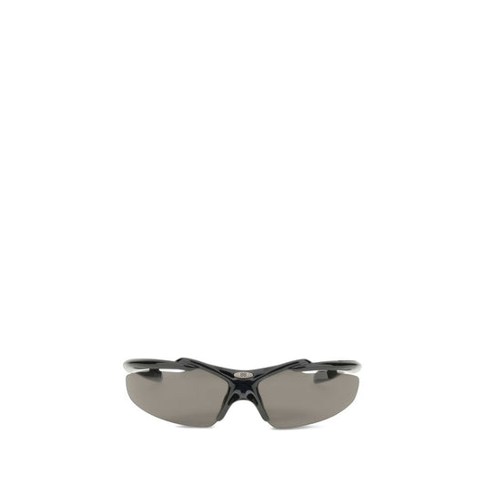 Balenciaga Turbo D-frame sunglasses with sporty design, flexible temples, and BB logo plaque. AW25 collection for modern style and comfort.