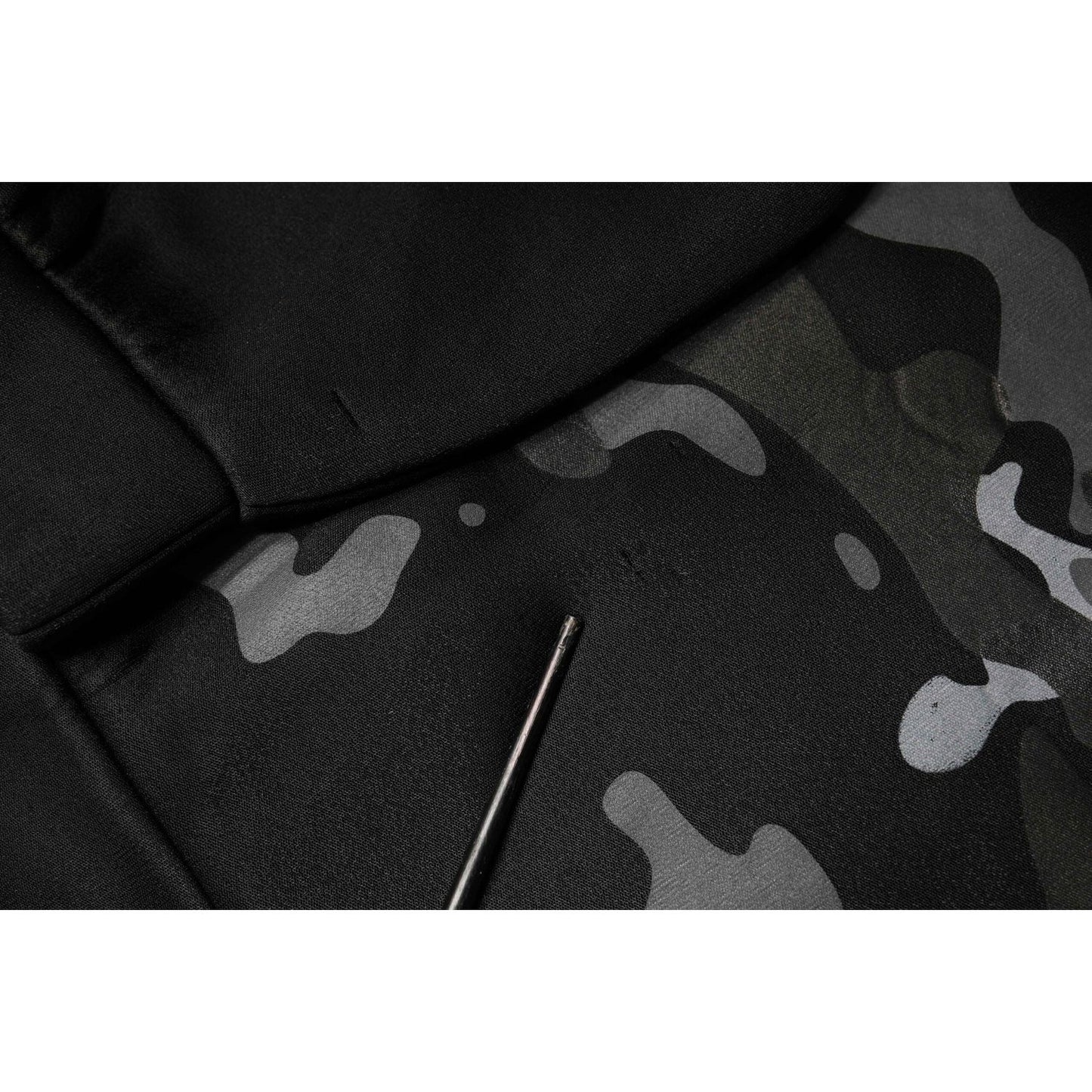 Dolce & Gabbana Black Camouflage Round Neck Sweatshirt Sweater TSH86626-42
