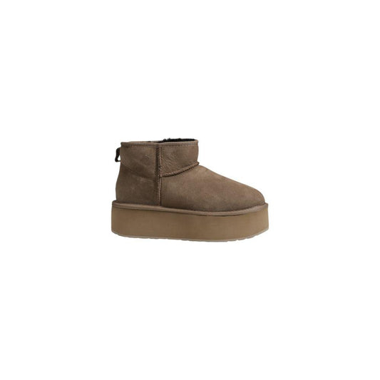 EMU Australia EMU Australia Gray Leather Boot EM-15196202205-EU40/US10 1728,71956299936,Boots - Women - Shoes,EMU Australia,EU39/US9,EU40/US10,Gray,New with tags,Shoes,Women,Women - Shoes