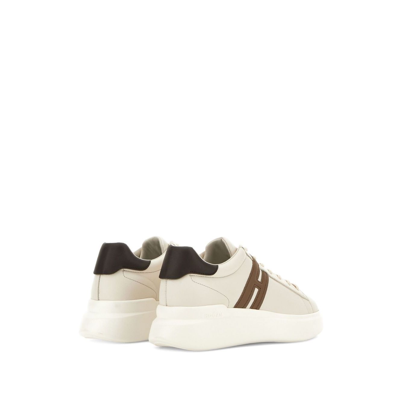 Hogan Pre Sneakers Hogan H580 light beige leather with chunky rubber sole and contrasting heel counter