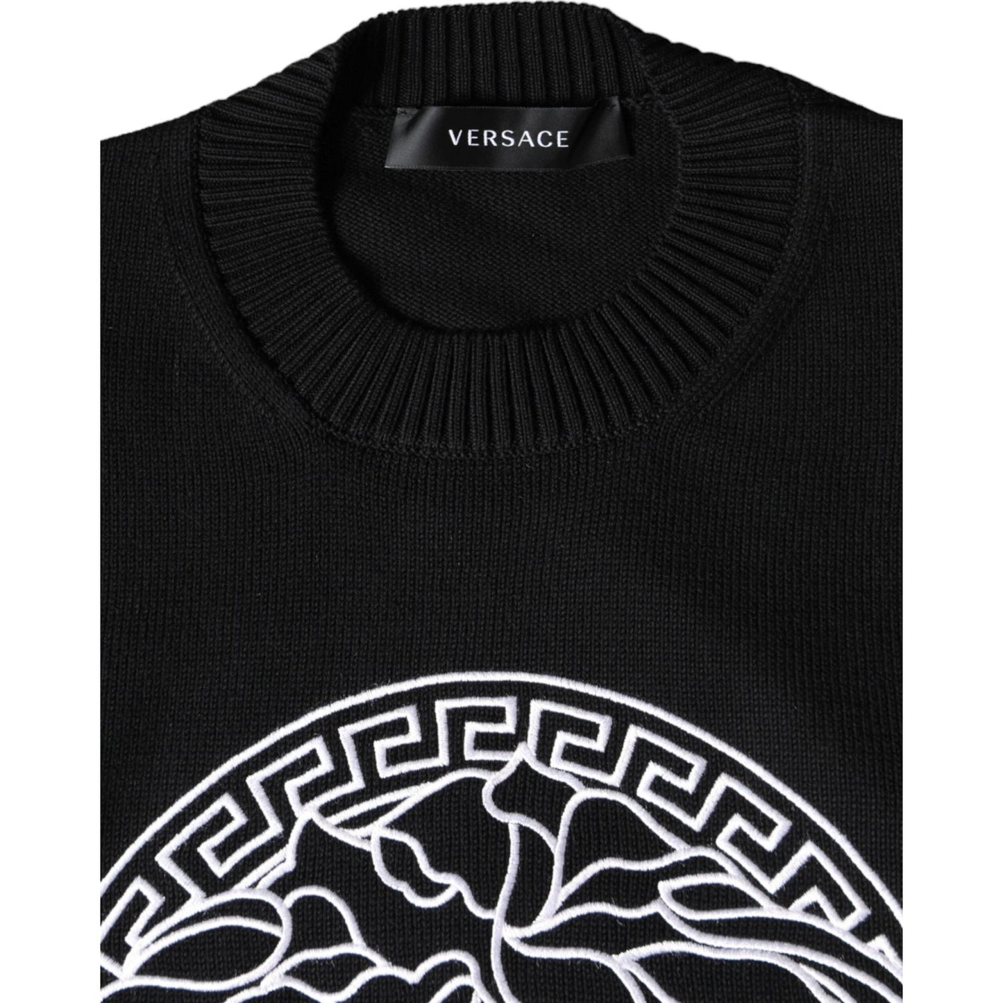 Versace Black Medusa Embroidery Crew Neck Pullover Sweater TSH86764-46