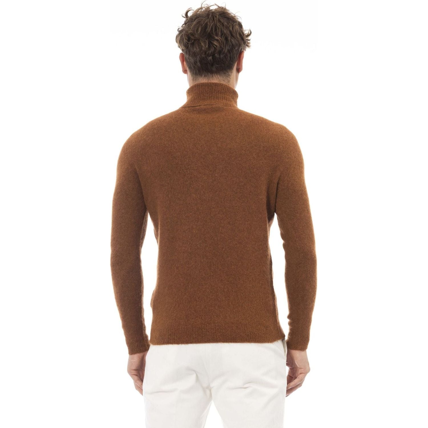 سترات ألفا ستوديو 